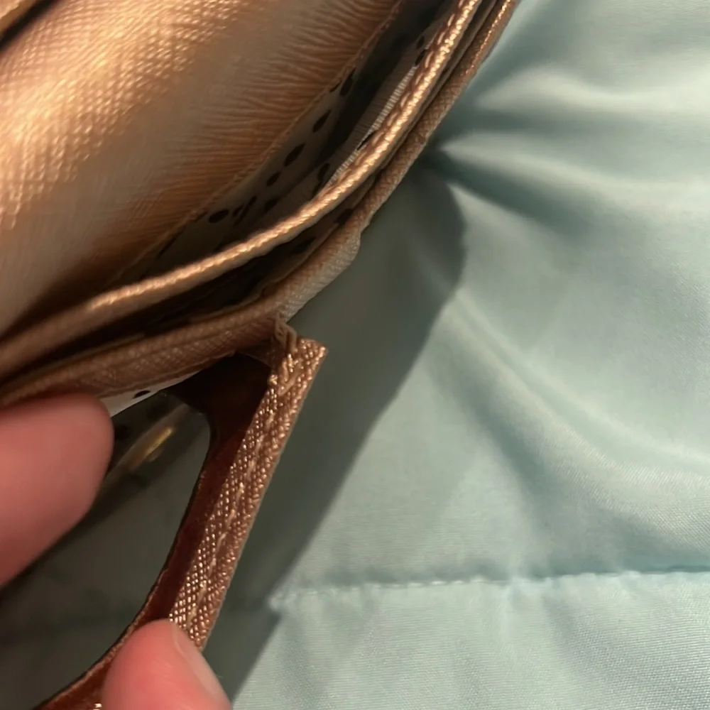 Rose gold Kate Spade wallet - Picture 5 of 7